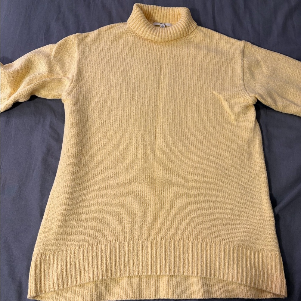 Uniqlo C Womens Turtleneck Knitted Sweater Butter Yellow Size S